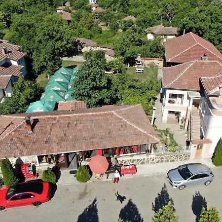 Slanchevata Kashta Hotel Krushuna Bagian luar foto