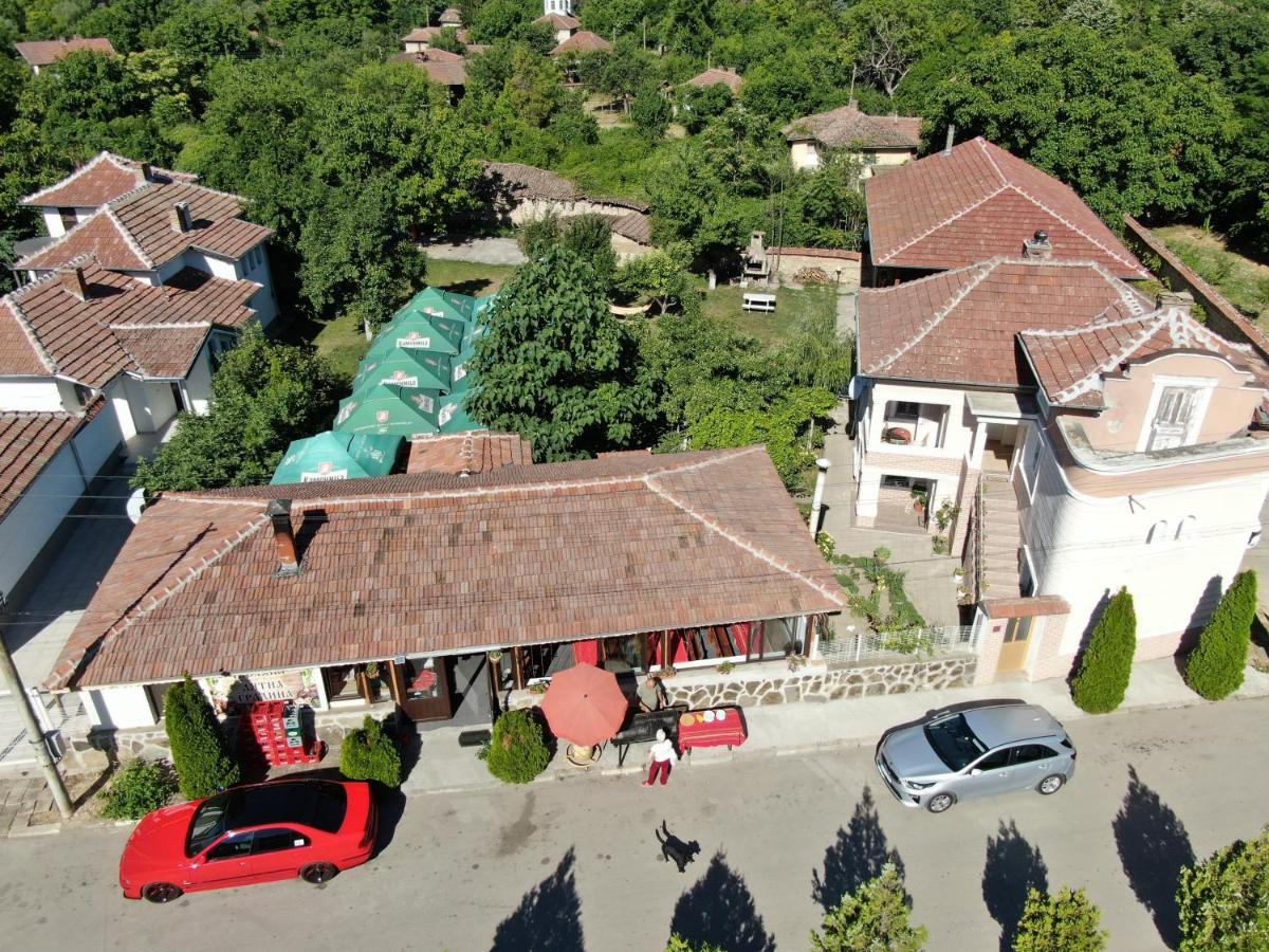 Slanchevata Kashta Hotel Krushuna Bagian luar foto