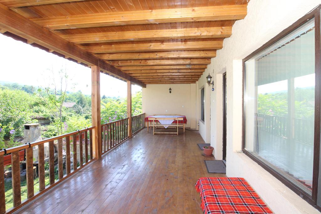 Slanchevata Kashta Hotel Krushuna Bagian luar foto